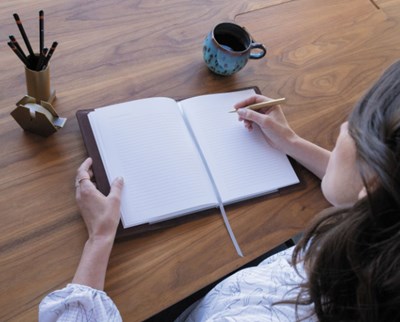 How to Make Your New Year's Resolutions Stick